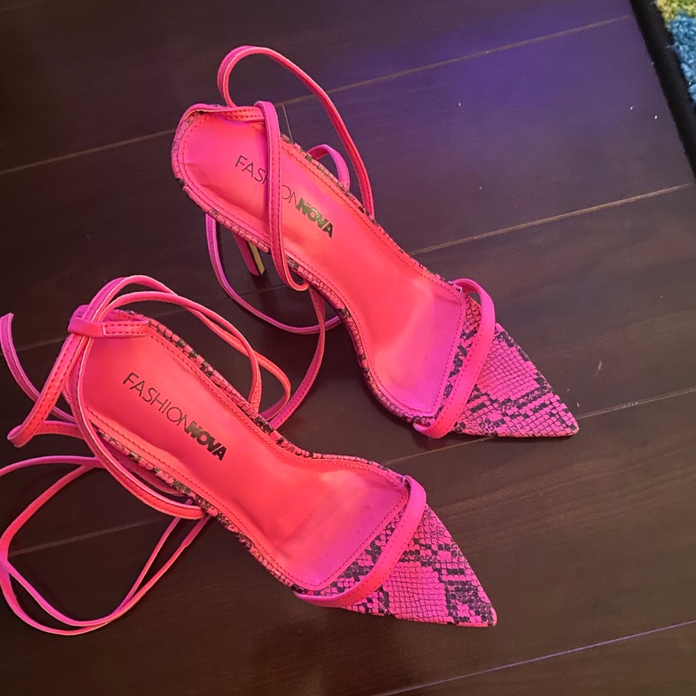Fashionova Pink faux skin